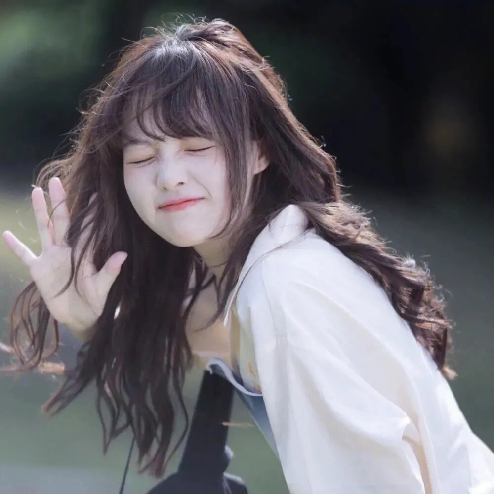 衣锦还乡，所有人跪地求原谅